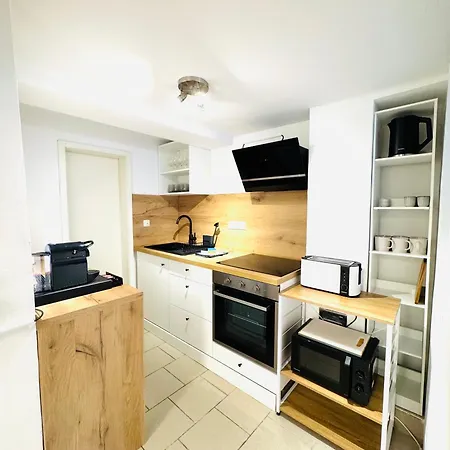 Niro I Altstadt Design Apartment, Lage, Zentrum, Modern Gemuetlich, Tv Apartament Weinheim