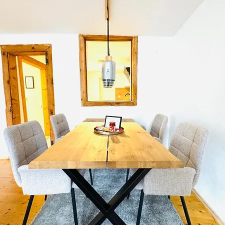 Niro I Altstadt Design Apartment, Lage, Zentrum, Modern Gemuetlich, Tv Apartament Weinheim
