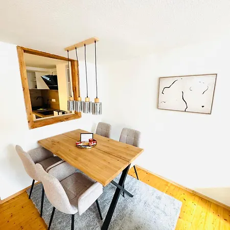 Niro I Altstadt Design Apartment, Lage, Zentrum, Modern Gemuetlich, Tv